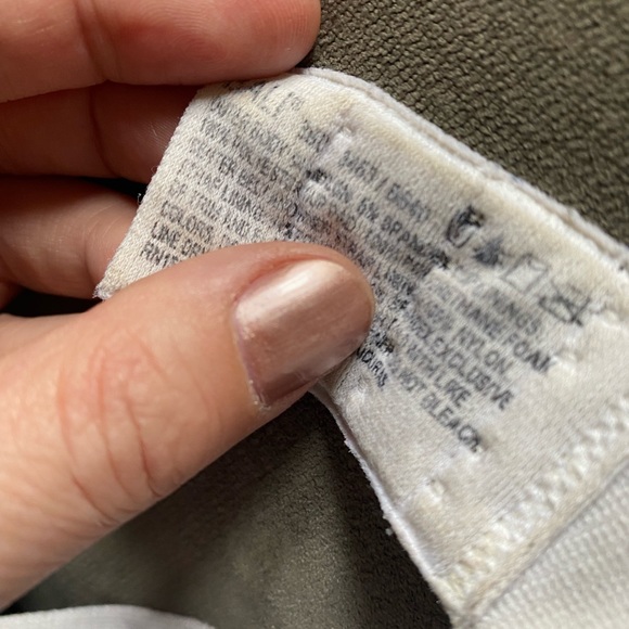 Bali Comfort Revolution Wireless Bra 36C - Picture 12 of 12